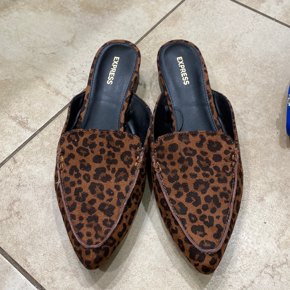 Leopard flats